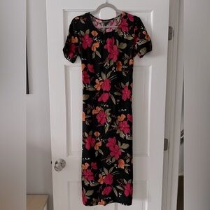 Vintage Notations Clothing Co. Floral Short Sleeve Tie Back Dress